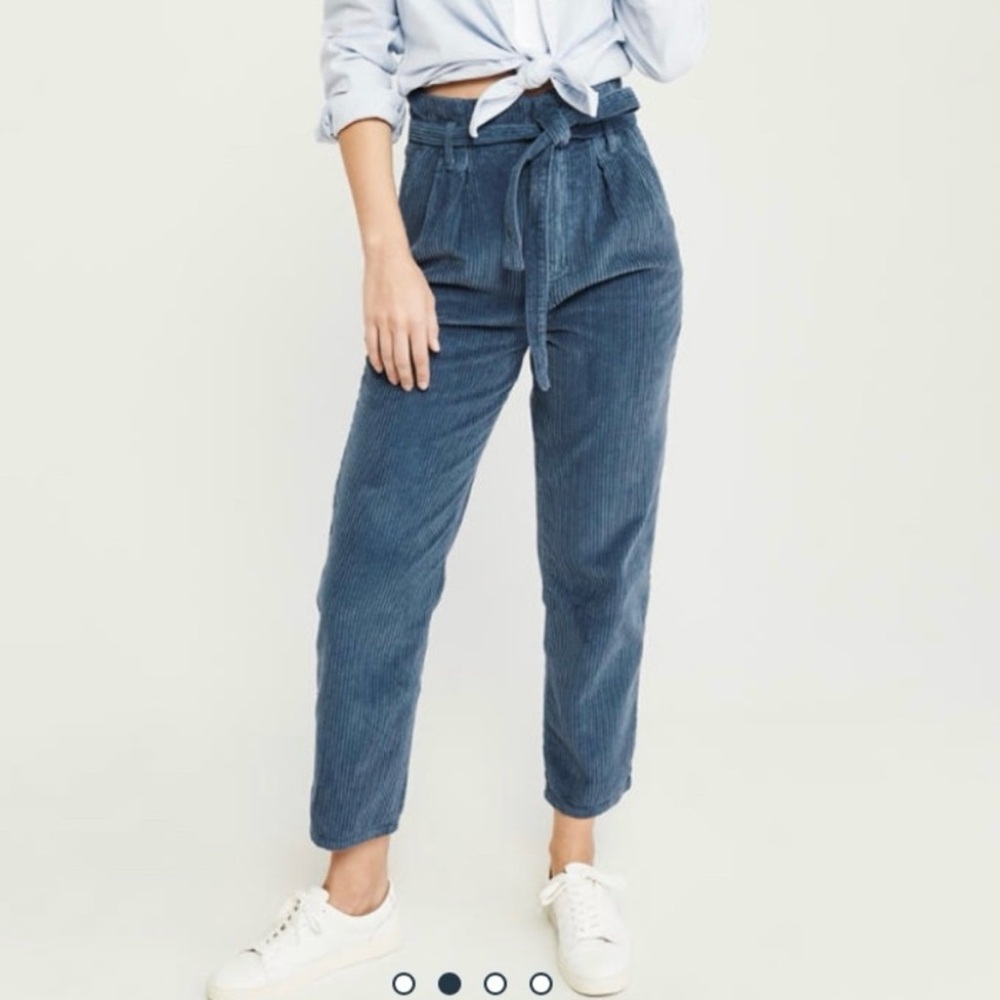 Abercrombie & Fitch Blue High Rise Corduroy Paperbag Pants Size 28 / 6
